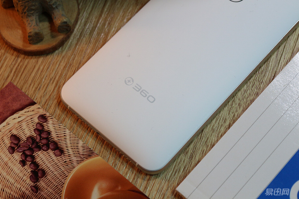 360手机f4标准版和高配版区别,360手机f4价格