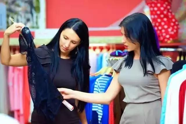 学一些简单实用的英语,出国实用英语购物