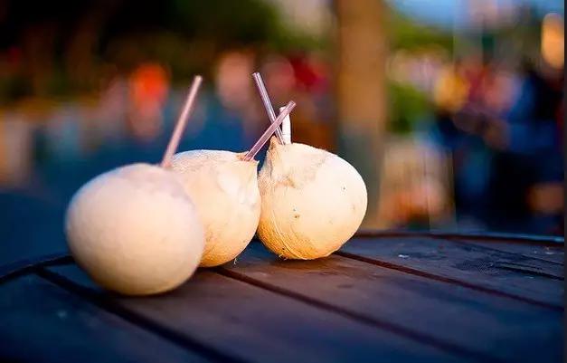 父母供自己读书花光了所有积蓄,父母花光积蓄送女儿留学