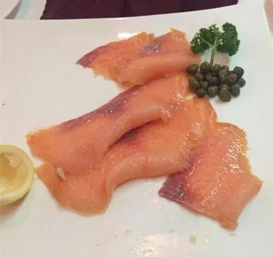 揭秘：真实的泰国人妖，昙花一现的美丽