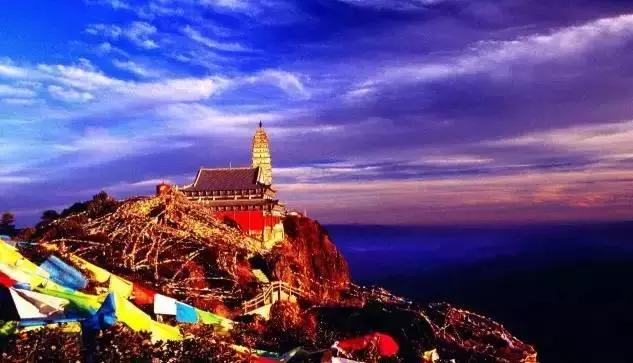 堵在路上别着急,堵在高速上不要慌