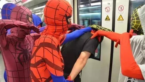 魔都是个很神奇的地方,魔都是个神奇的地方