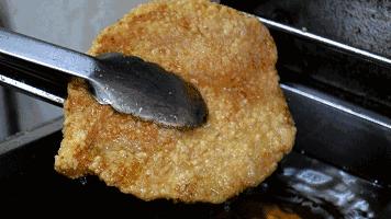 一天卖96万份,韩国最美女明星为它代言,现在“卖鸡”还能赚钱吗