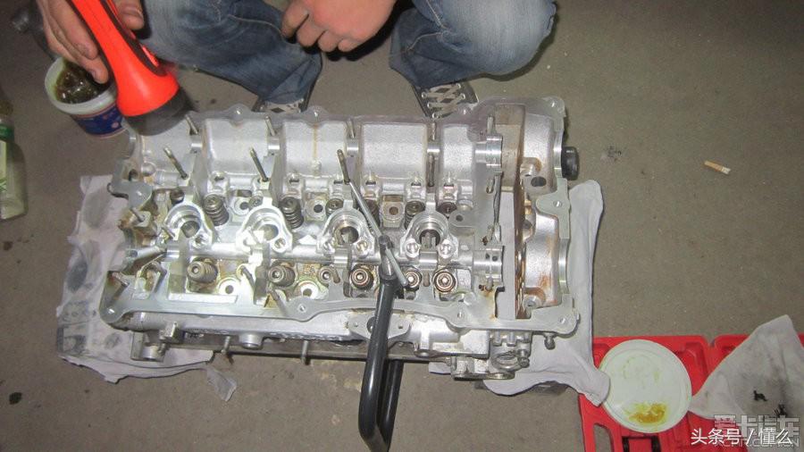 宝马320li发动机烧机油怎么修,宝马320i发动机抖动冒蓝烟