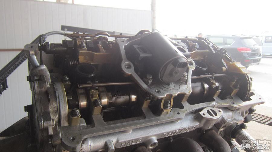 宝马320li发动机烧机油怎么修,宝马320i发动机抖动冒蓝烟