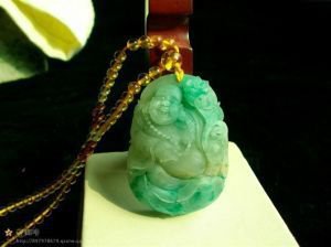 河滩上怎样鉴别是玉还是石头,石头做的玉怎么鉴别