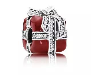 朋友圈里不是在卖就是在晒的「潘多拉手链」到底为什么那么火