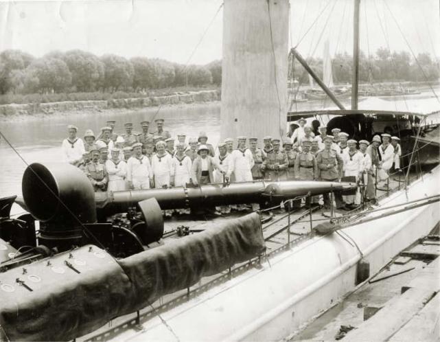 中国渔民打捞鱼雷好笑视频,江苏渔民捞获水下可疑装置上缴