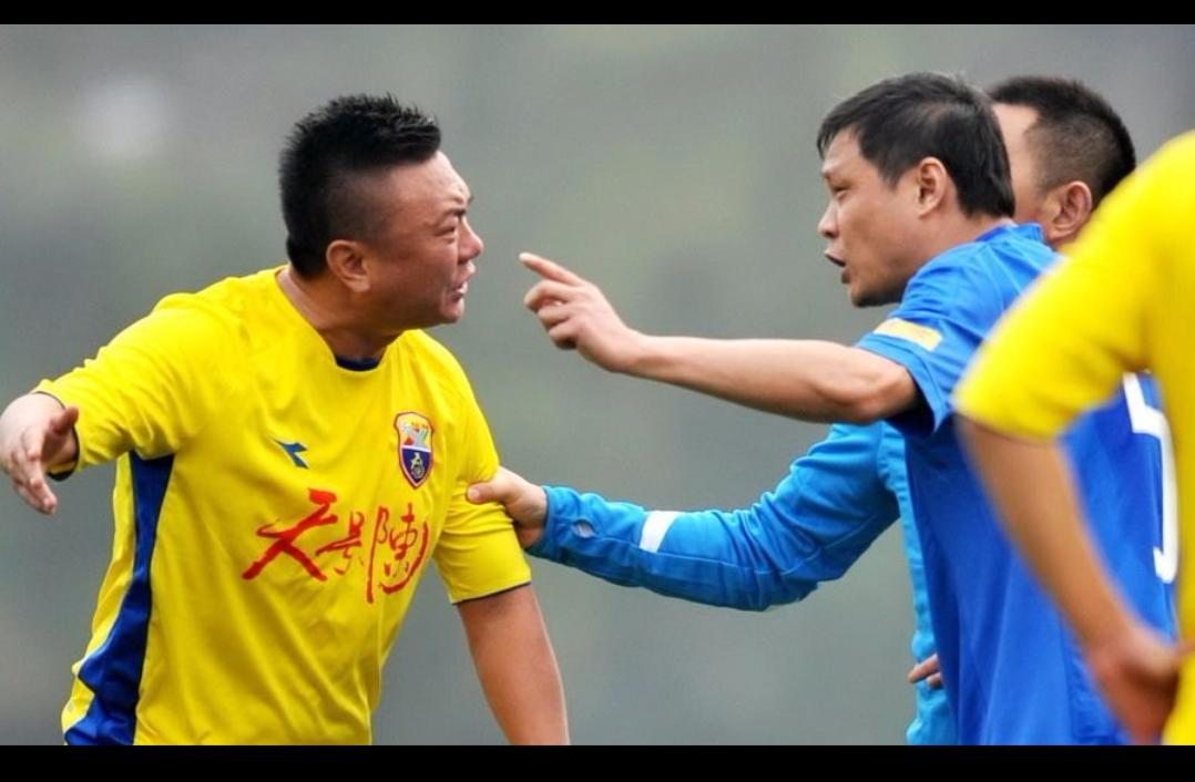 中国足球队97年球员魏群右后卫,足球运动员魏群个人资料