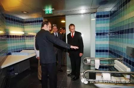 学校厕所特别臭一股屎味怎么办,学校厕所巨臭