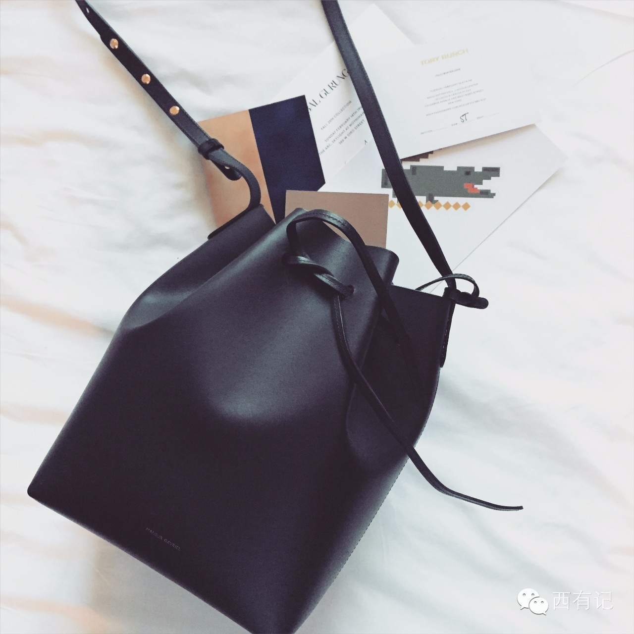 尊严着的虚荣：时尚女编辑的幕后生活