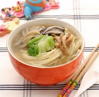 白象鸡汤面和康师傅鸡汤面,鸡汤面怎么做好喝又营养