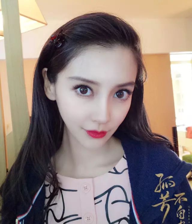 「FLACOO芙兰珂」初秋最chic眼影组合,唐嫣和baby亲自示范!