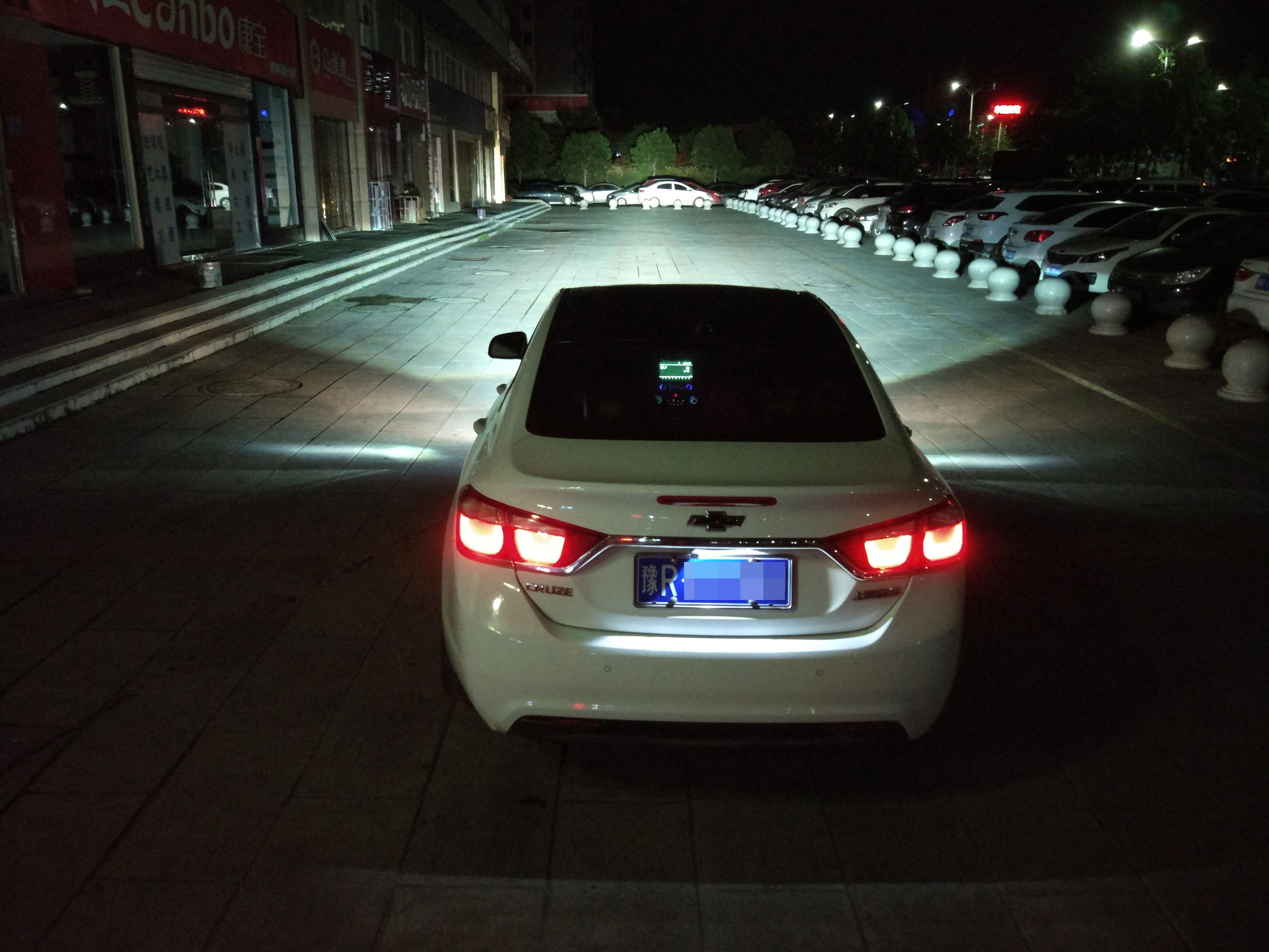 经典科鲁兹改灯怎么开灯快,科鲁兹改装大灯突然不亮了