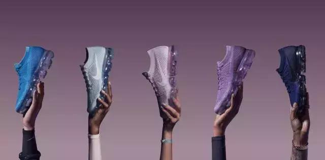 bellahadid运动穿搭,bellahadid同款运动小白鞋