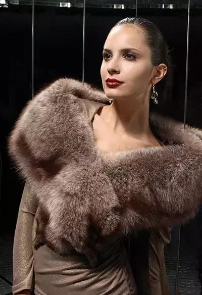 kc皮草和艾夫人皮草哪个牌子好,束兰皮草和kc皮草哪个好