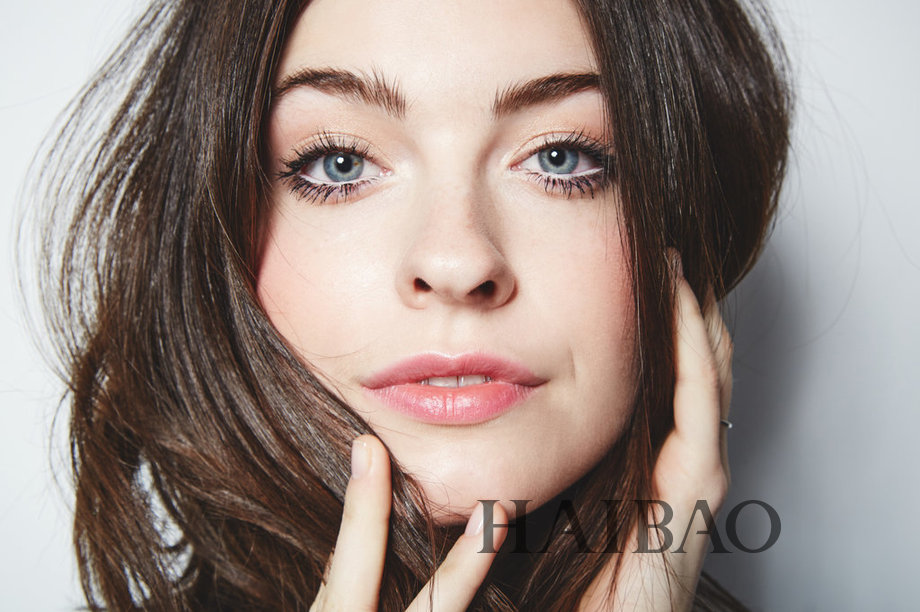 睫毛膏放大双眼效果图,涂浓密睫毛膏方法