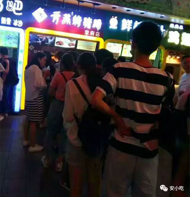 原汁原味的烤猪蹄,用一餐热腾腾的美食迎接冬至