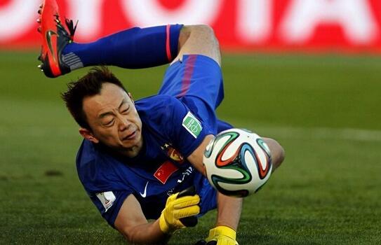 恒大昔日功勋离队后重回巅峰,广州恒大功勋球员退役