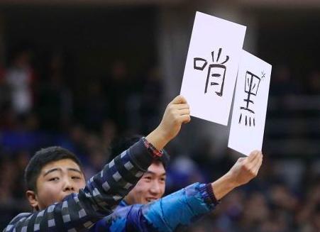 洋哨本轮执法“津门双雄”，一名帅曾斥这么做看不懂！