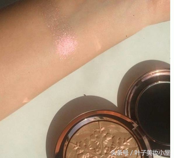 美爆！MAC圣诞雪花限定，连YSL星辰都给跪了！