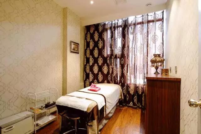 童话般Tiffany蓝！全球第1家抗衰门店落户天津！终于被我找到了！