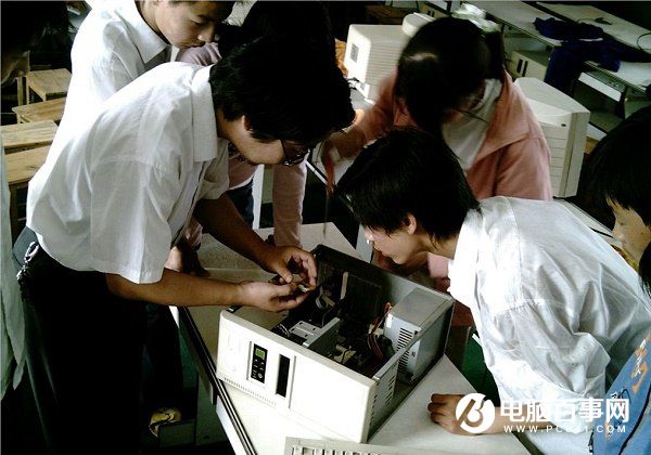 网上买整机和自己攒机有什么区别,自己攒机比网上整机贵