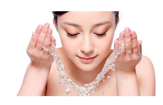 油性皮肤怎么改善最简单的方法,油性皮肤怎么改善最有效