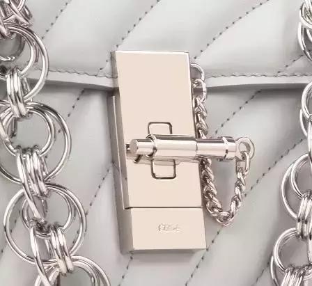 刘雯唐嫣同款小猪包,刘雯唐嫣最新消息