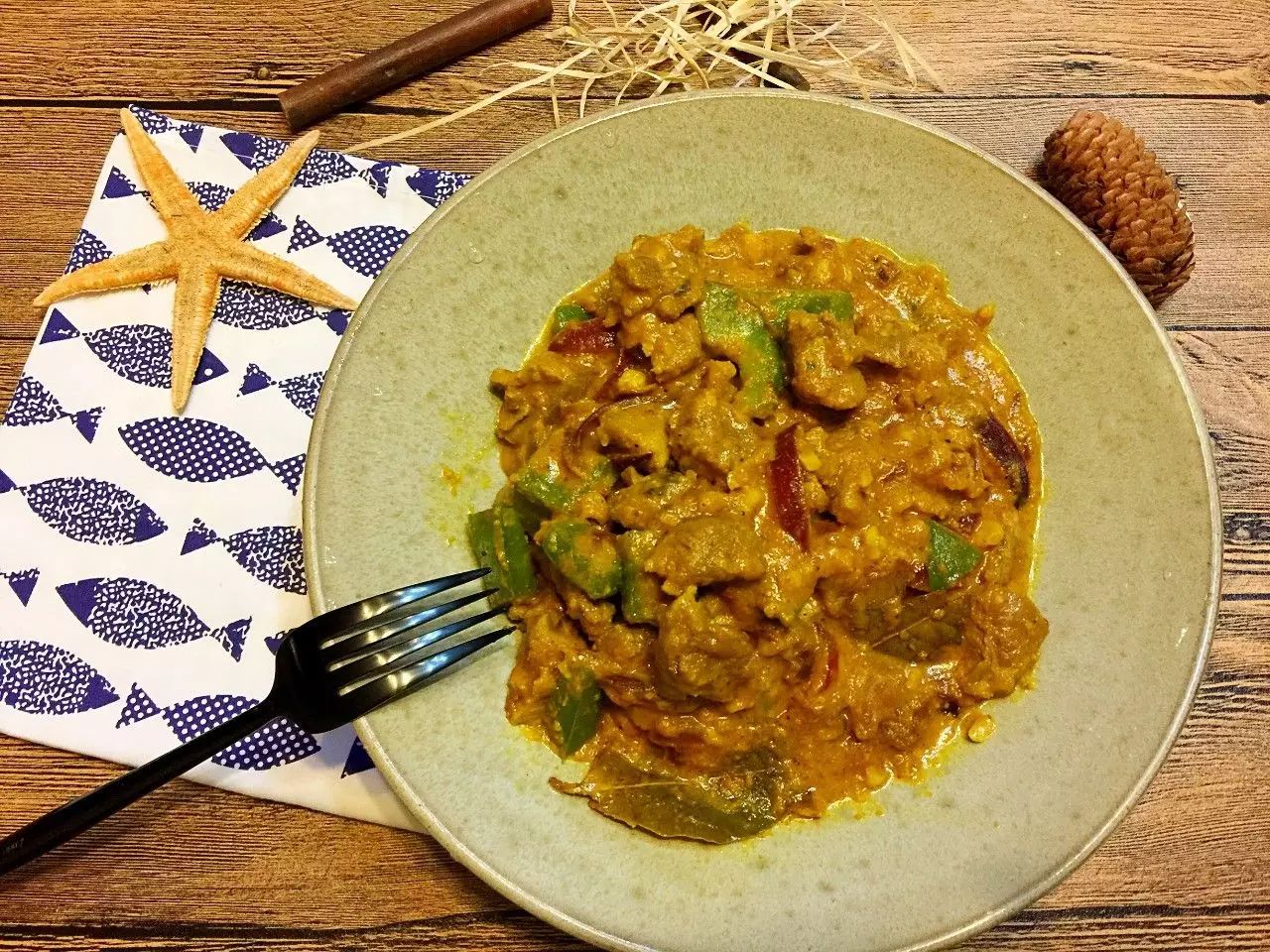 不用咖喱块做咖喱土豆的方法,不用咖喱怎么做咖喱面