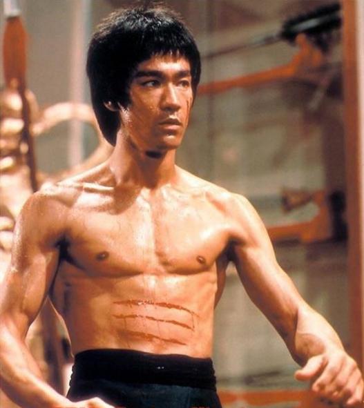 张国荣周星驰谁更有地位,张国荣与周星驰影响力