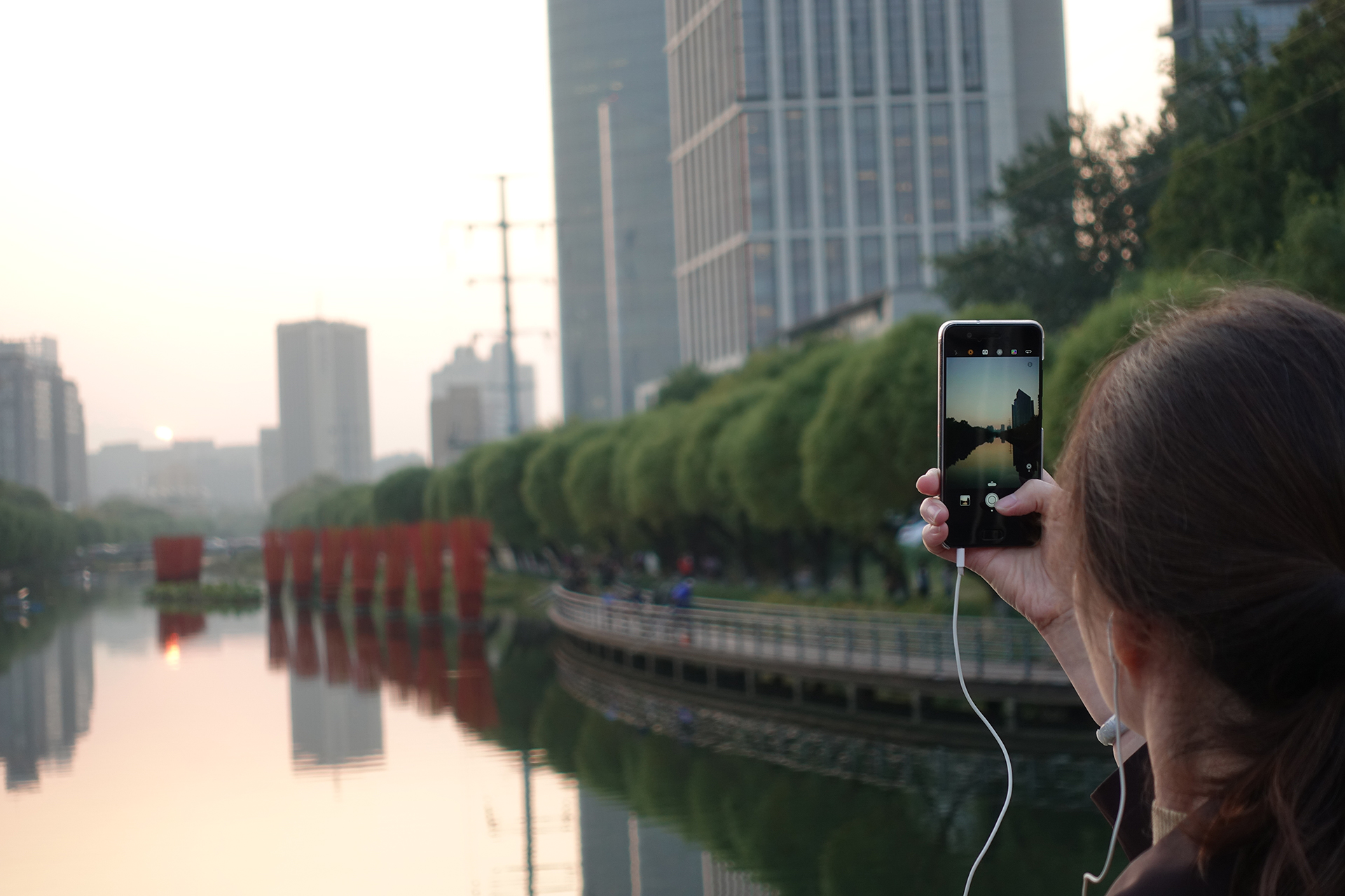 索尼黑卡rx100m4代与微单m6,索尼黑卡rx100和rx100m5