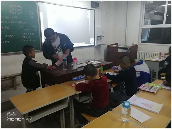 阴平镇中心小学社团活动,富平县宫里镇雷村小学六年级