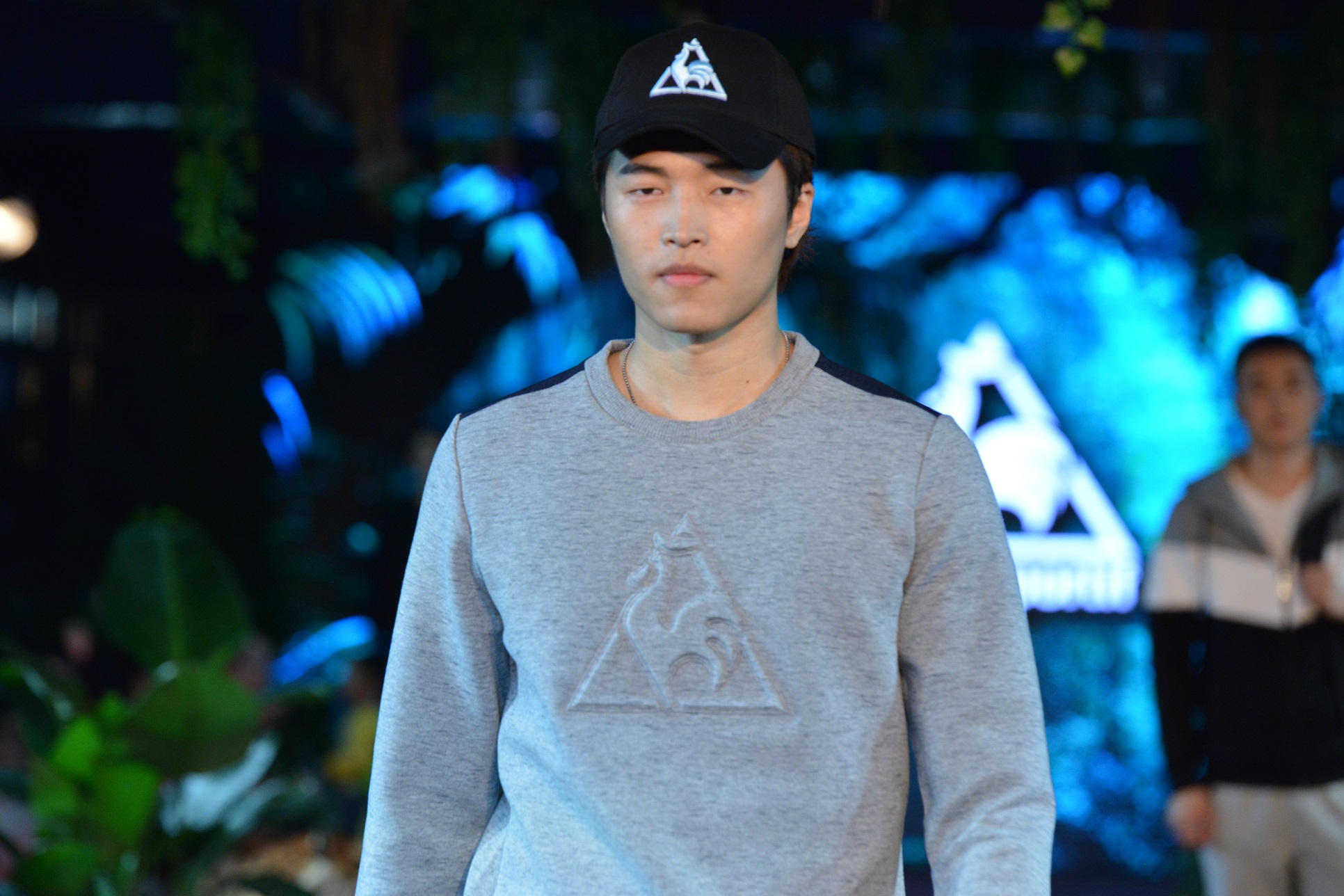 秋冬潮牌爆款穿搭,顶级潮牌秋冬穿搭