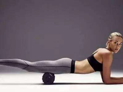 瑜伽滚轴按摩轮,瑜伽按摩滚轴使用方法