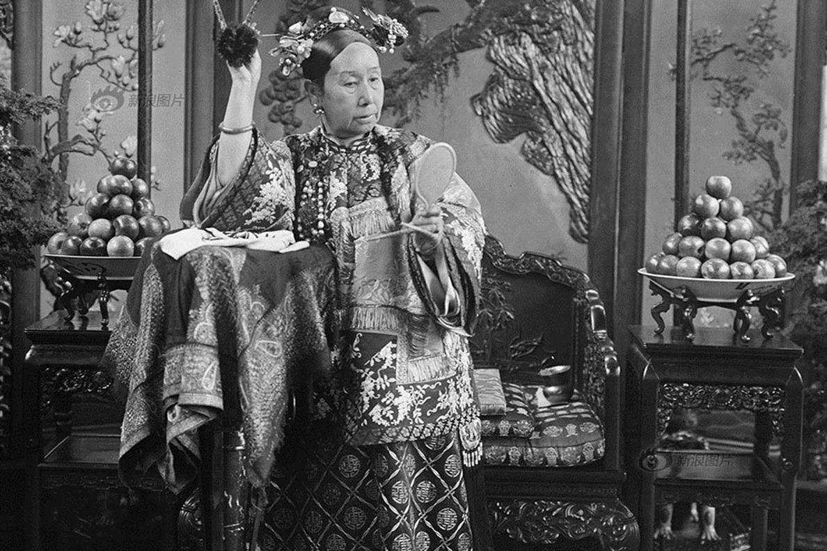 此国极富反抗精神，力抗三大国殖民123年，曾是中国的警钟和榜样