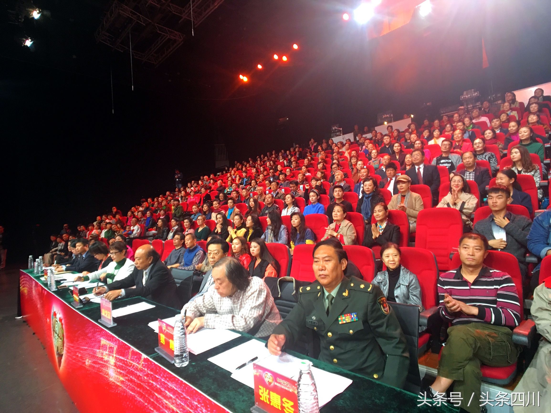 用音乐点亮生活希望,用音乐点亮生活用艺术滋润生命