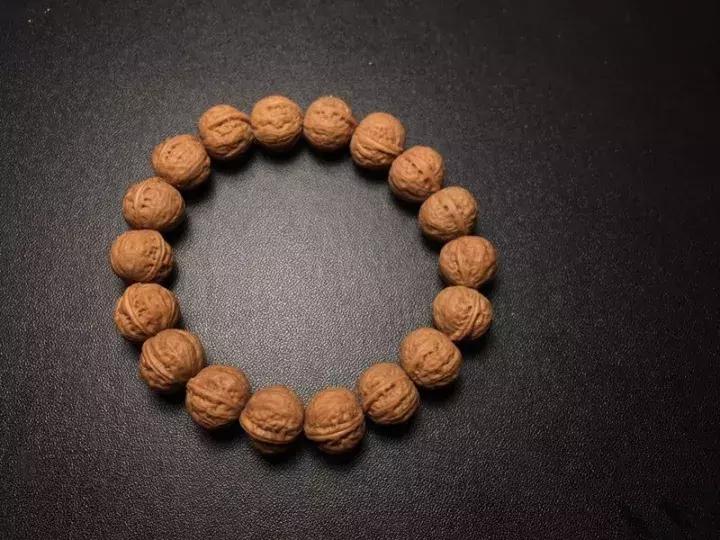 三种常见的核桃串,野生小核桃串什么样的好