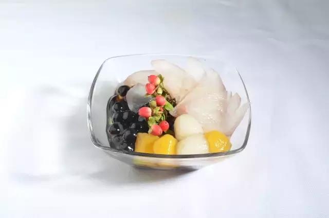 龟苓膏和凉粉和烧仙草味道的区别,烧仙草和龟苓膏和凉粉的区别在哪