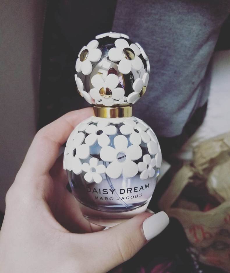 闻marcjacobs识少女，带你闻见情窦初开的甜美