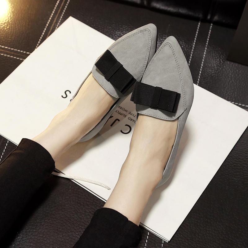 秋天也要招桃花,尖头鞋让你美出天际