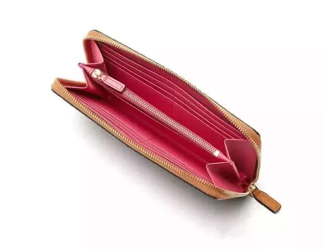 mcm韩国免税店官网价格表,mcm韩国代购比国内一般便宜多少