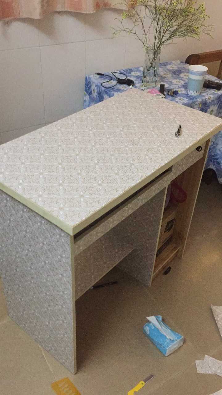 抠脚大汉闯天下,抠脚大汉进房间