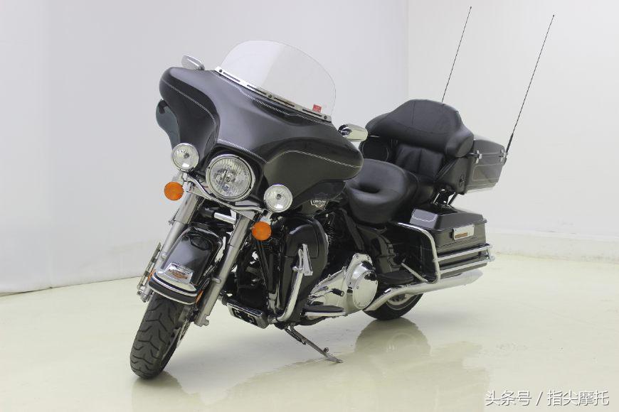 哈雷至尊滑翔摩托车大卸八块，只为换根皮带！