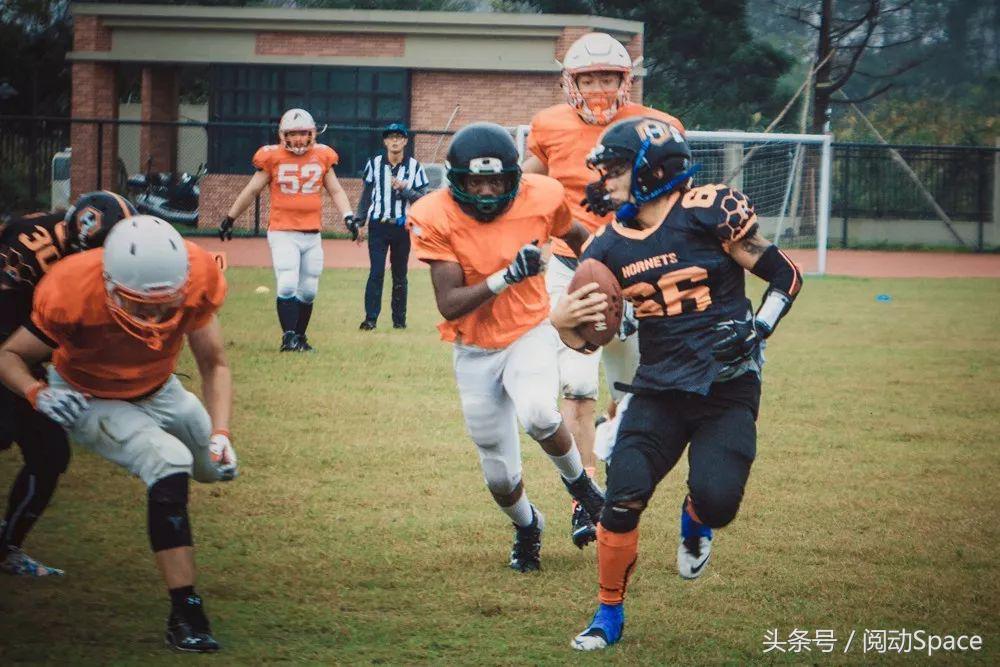 中国人不玩橄榄球的原因,为啥中国人不玩美式橄榄球