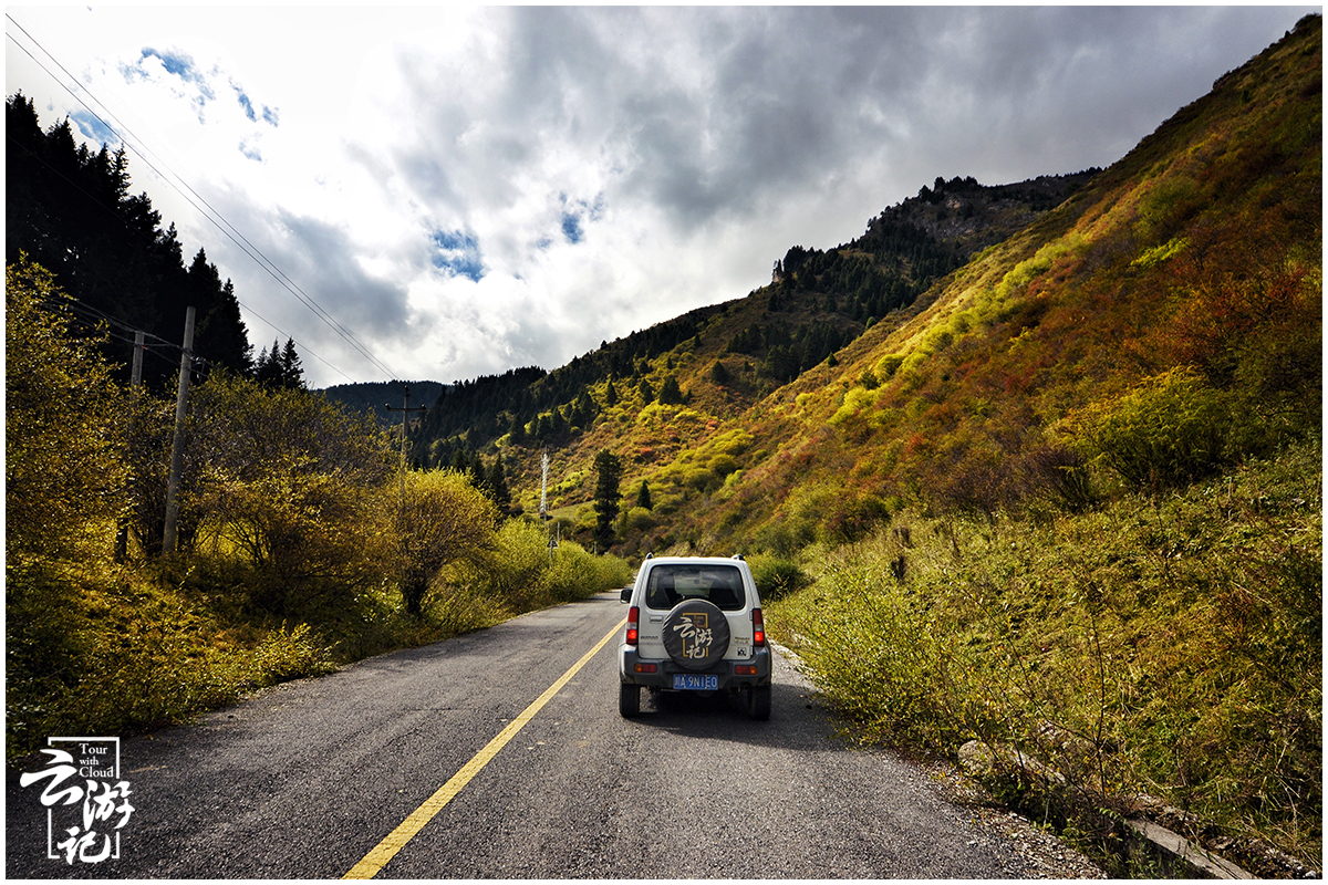 川西小环线4天自驾最佳红叶路线,川西红叶