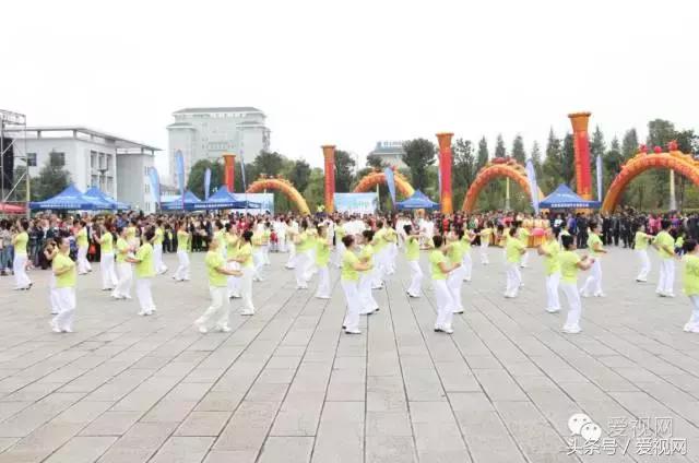 本周末，在永定区直大院广场，有好玩的挑战和大奖在等你！