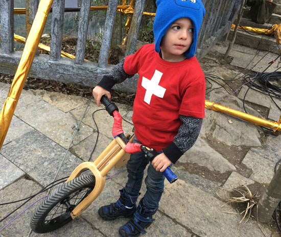 太阳的后裔宋仲基短发照片,太阳的后裔戴墨镜的宋仲基