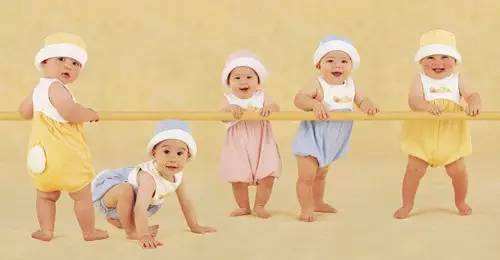 如何让肚子里的宝宝动起来,孕晚期怎么让宝宝动起来