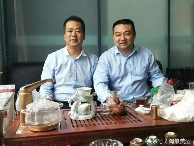 让酒会呼吸，他是玩家更是行家